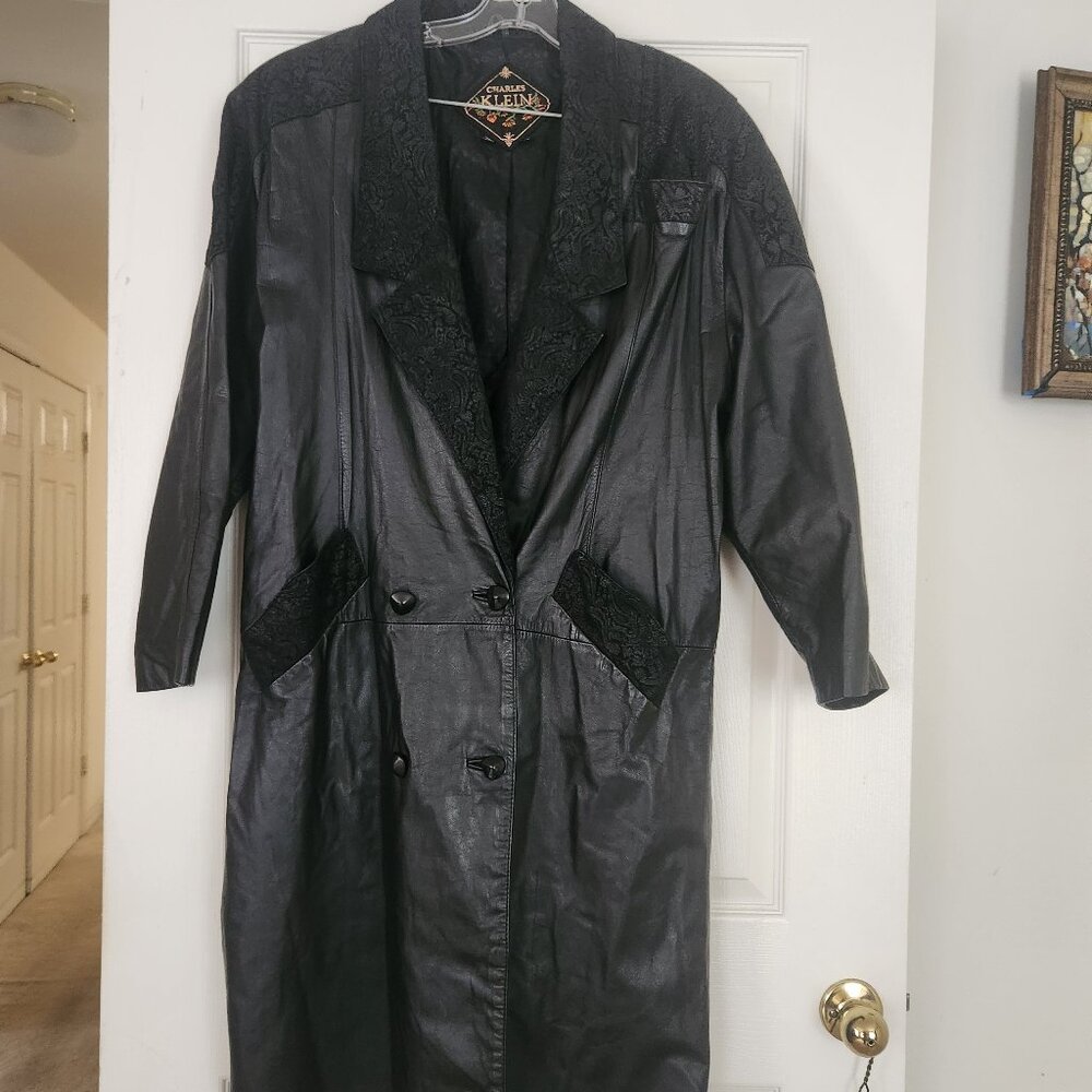 CHARLES KLEIN Vintage women Black LEATHER Paisley Trim Trench Coat Size M Long